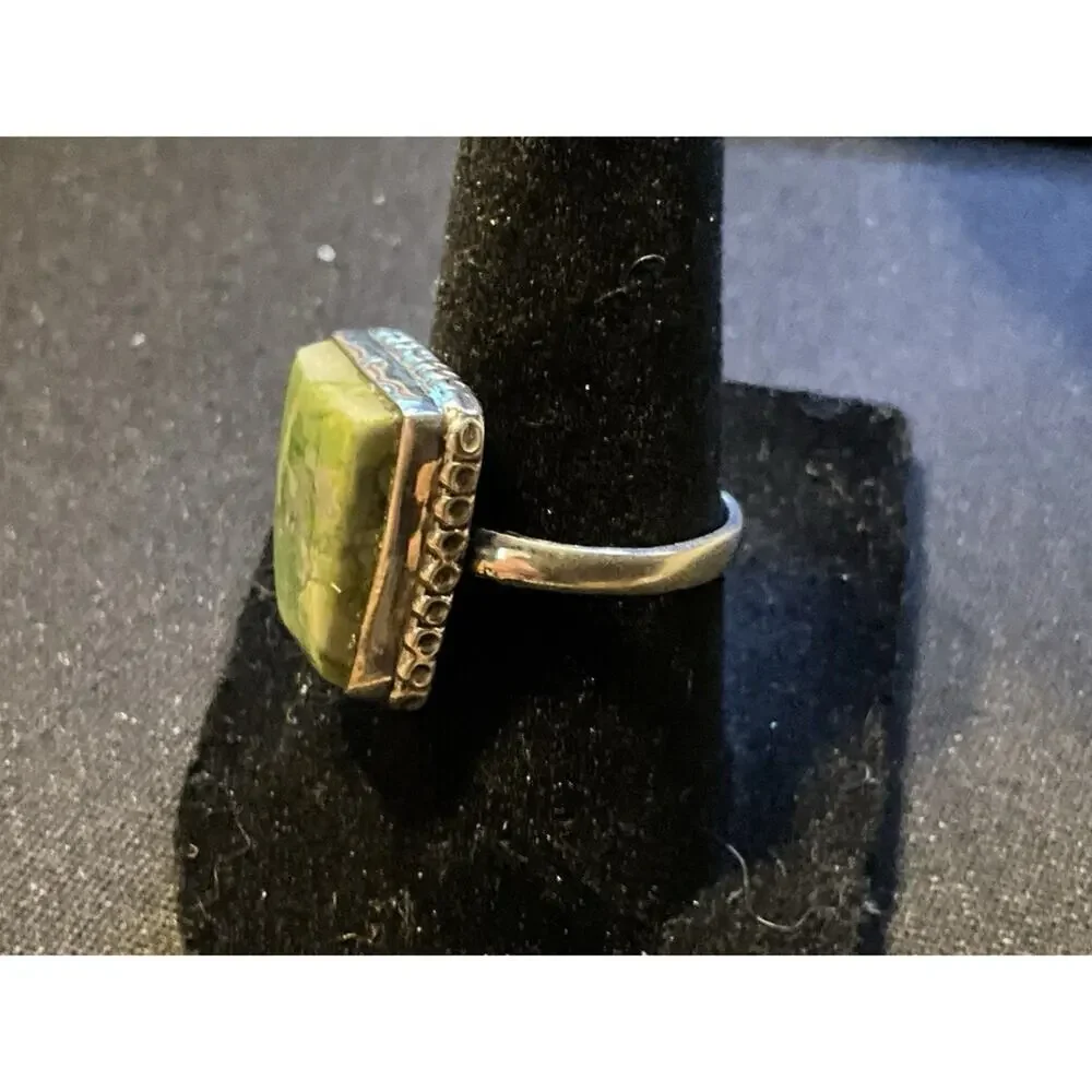 925 Silver Chrysoprase Asymetrical Ring Size 8